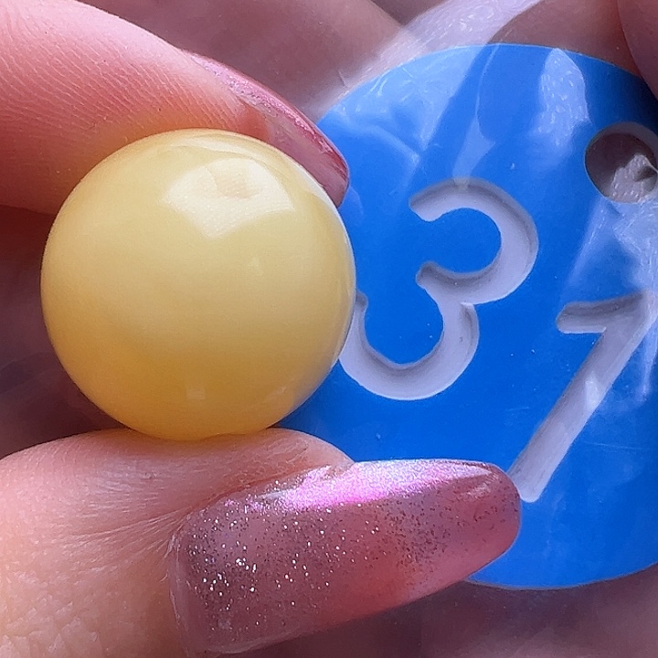 未镶嵌蜜蜡裸石微瑕17mm圆珠