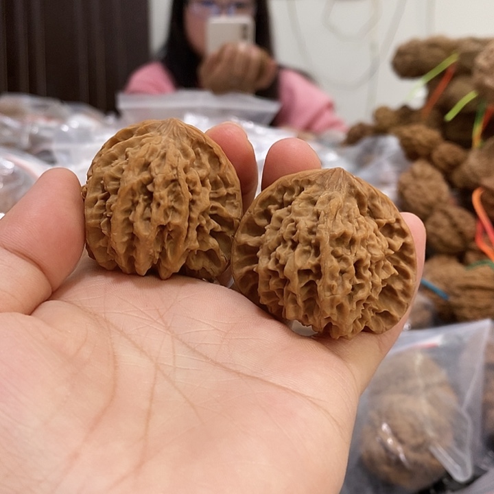 文玩核桃吊坠京八对41有修