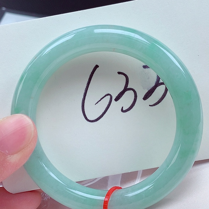 翡翠未镶嵌手镯翡翠