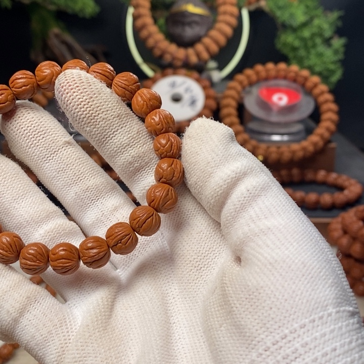 桃核吊坠?****?秦岭龙纹