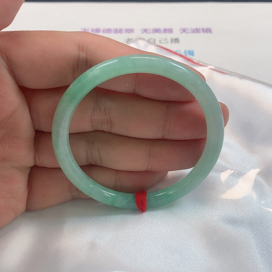 翡翠手镯（圆镯）未镶嵌272号
