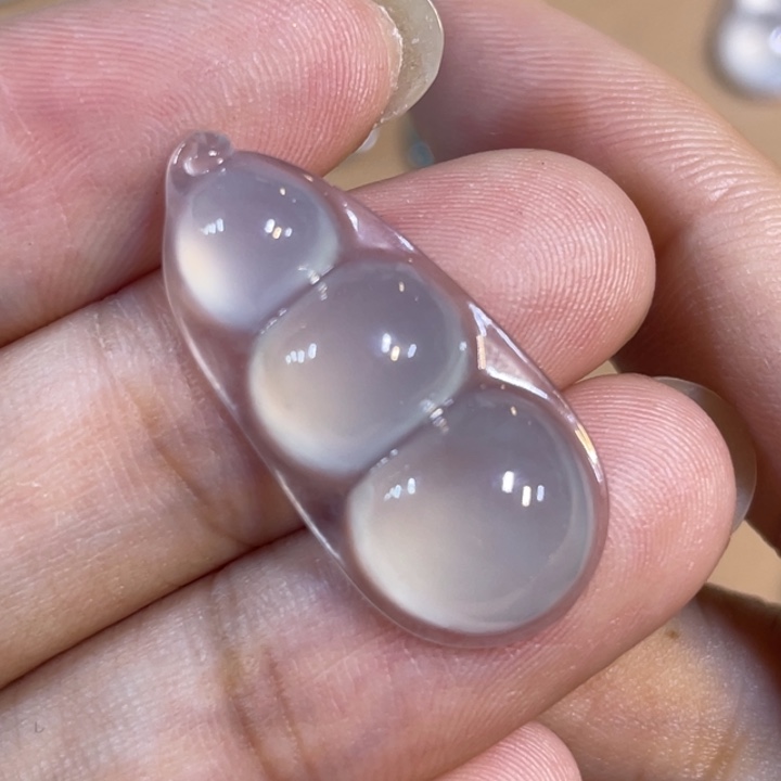 翡翠未镶嵌颈饰天然A货翡翠豆子