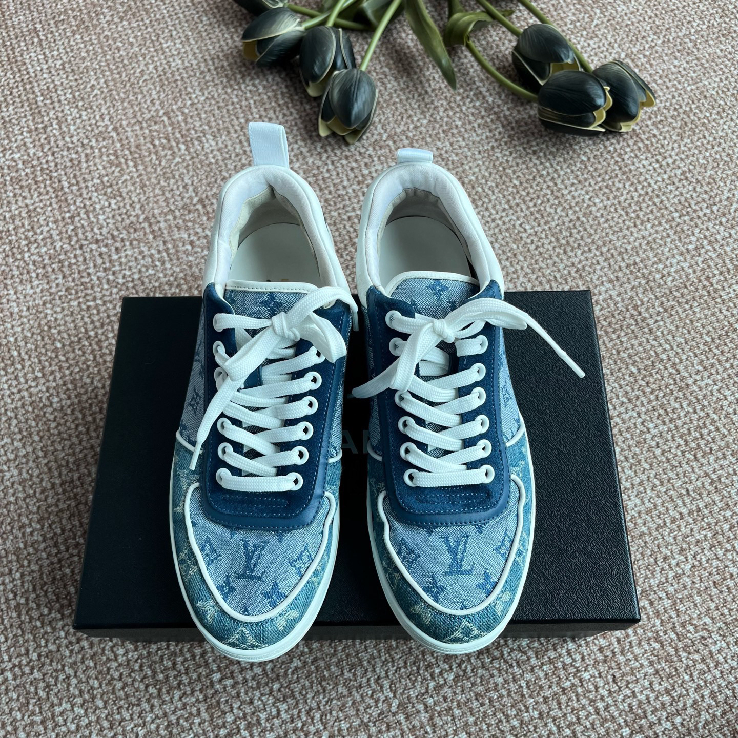 99新 LouisVuitton/路易威登 A9830 LV 平底鞋 36码 98新