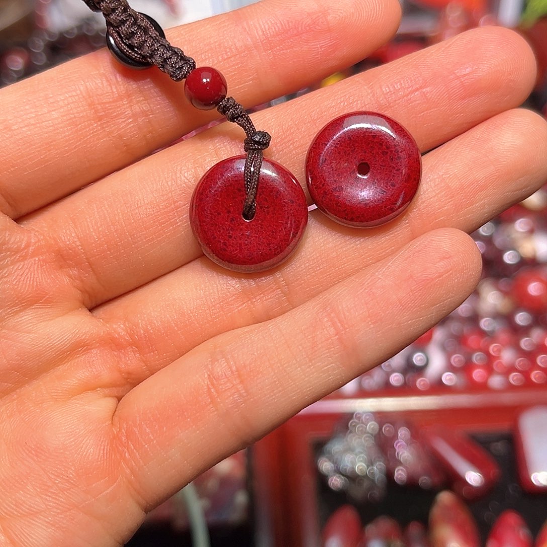 天然辰砂天然原矿至纯平安扣不含胶高品质大颗粒