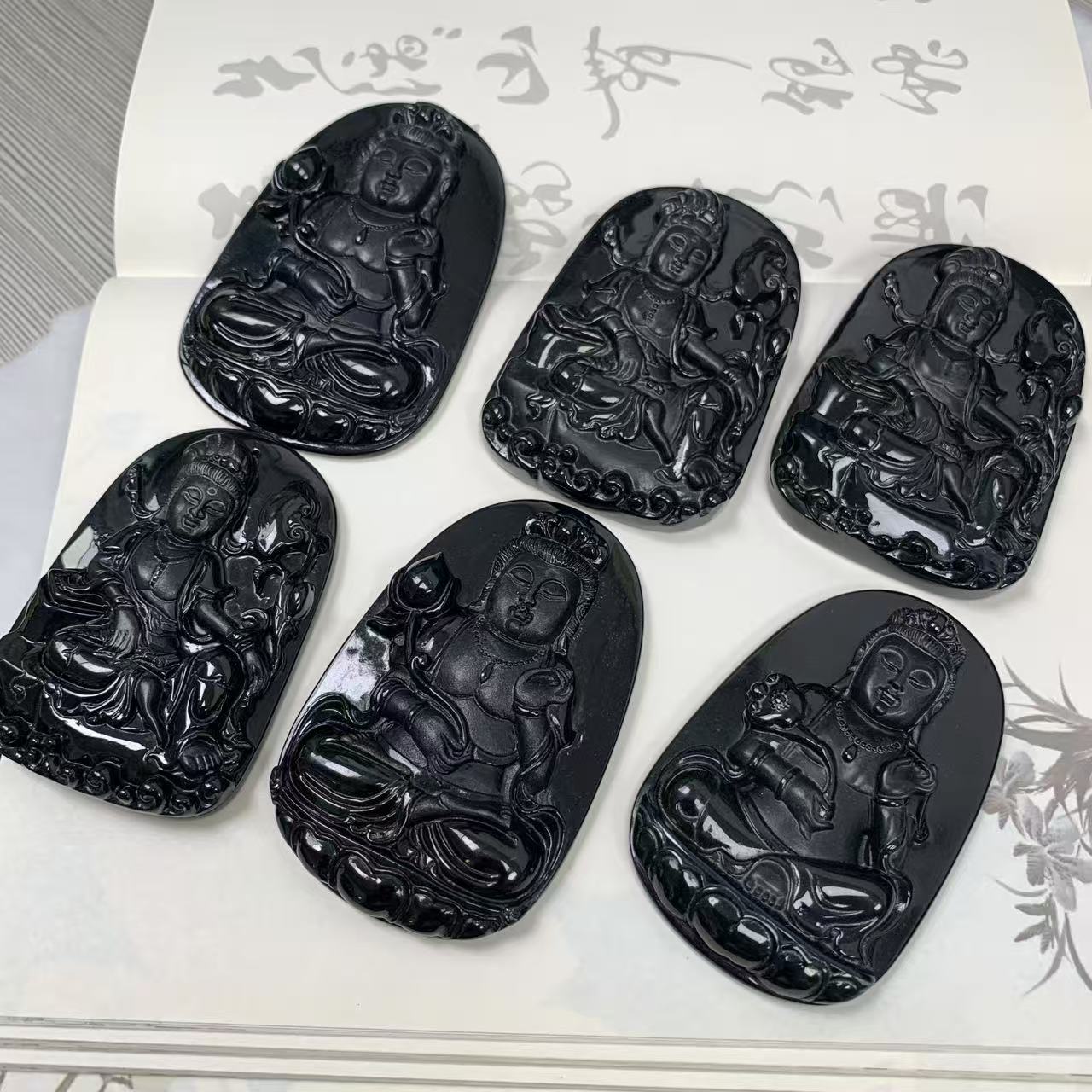 缅甸天然A货翡翠墨翠本命佛马大势至菩萨玉石牌吊坠-多样性发其一