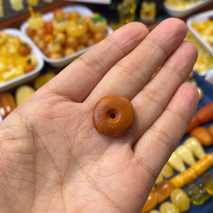 琥珀未镶嵌裸石卡19加老蜡橘皮藏扣