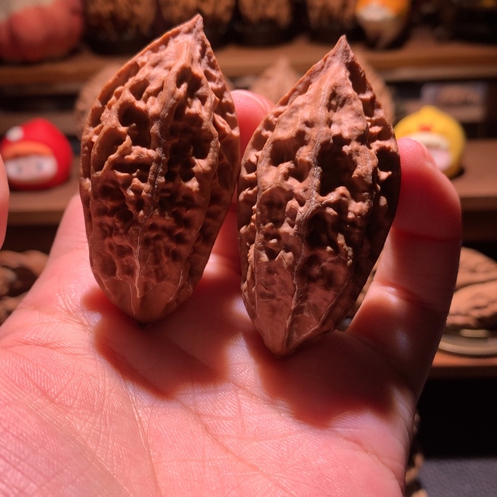 文玩核桃吊坠楸玥核19