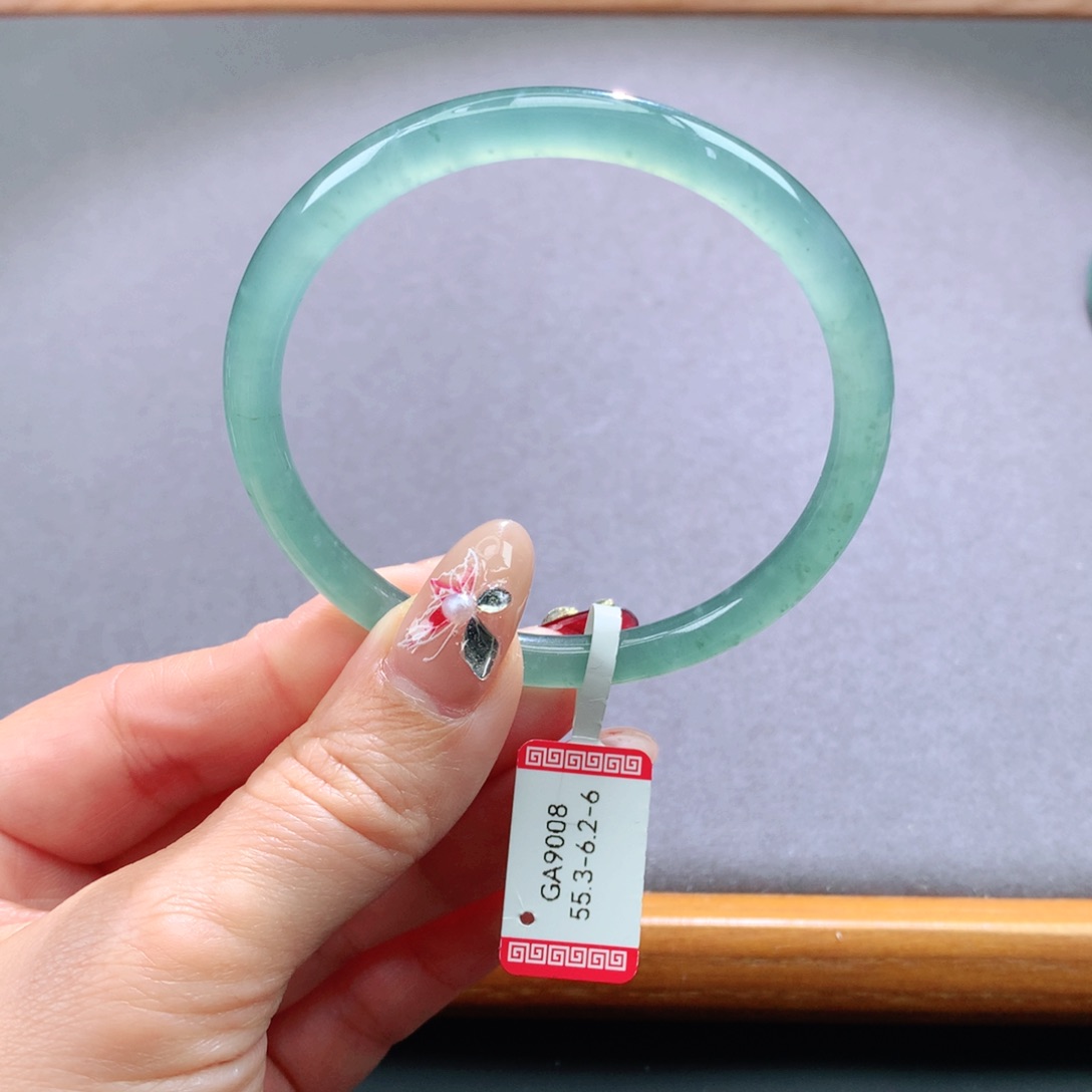 翡翠手镯未镶嵌天然翡翠手镯叮当镯