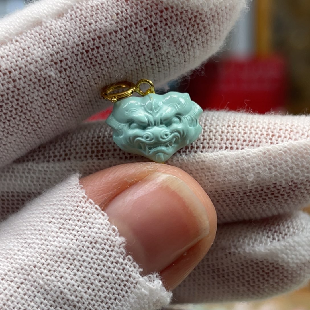 绿松石未镶嵌挂件