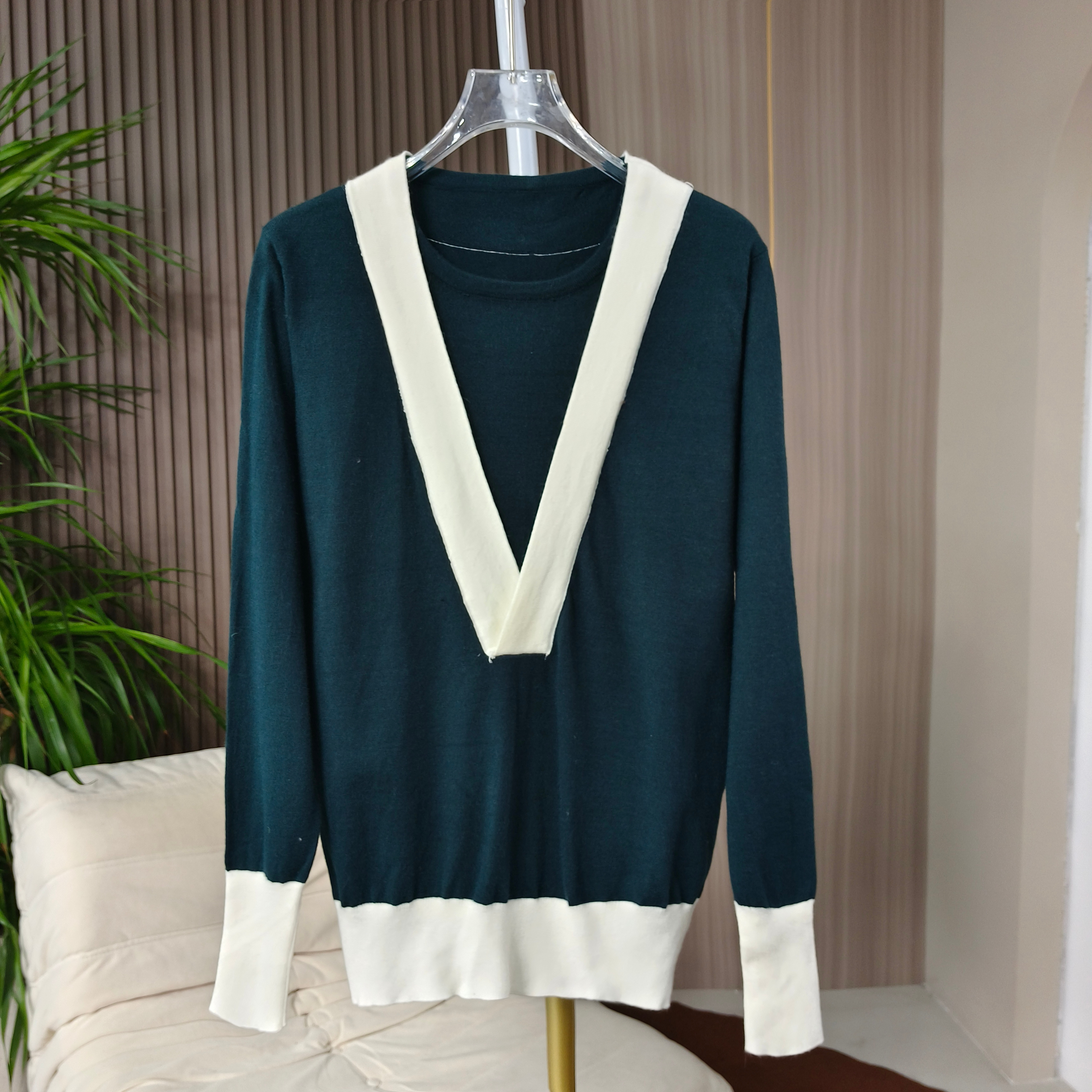 【羊毛】纯色极简风常规款假两件宽松型针织衫 N8ZY745