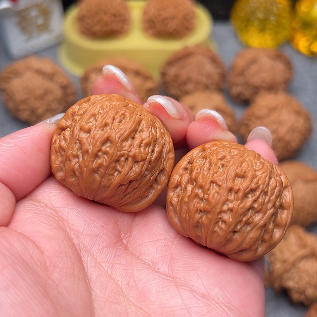 把件文玩核桃毕业红皮铁锤36