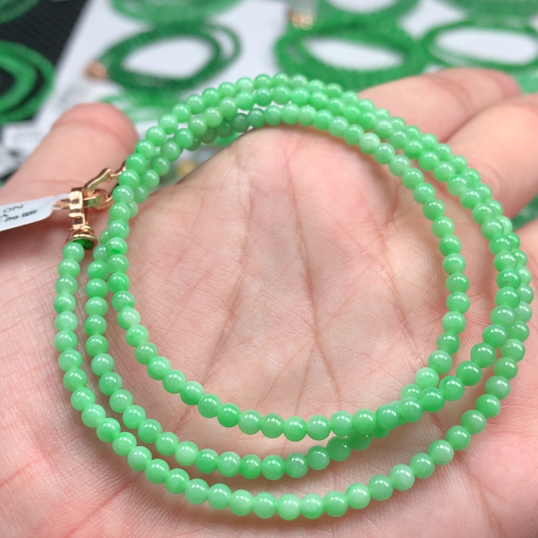 翡翠手链未镶嵌翡翠