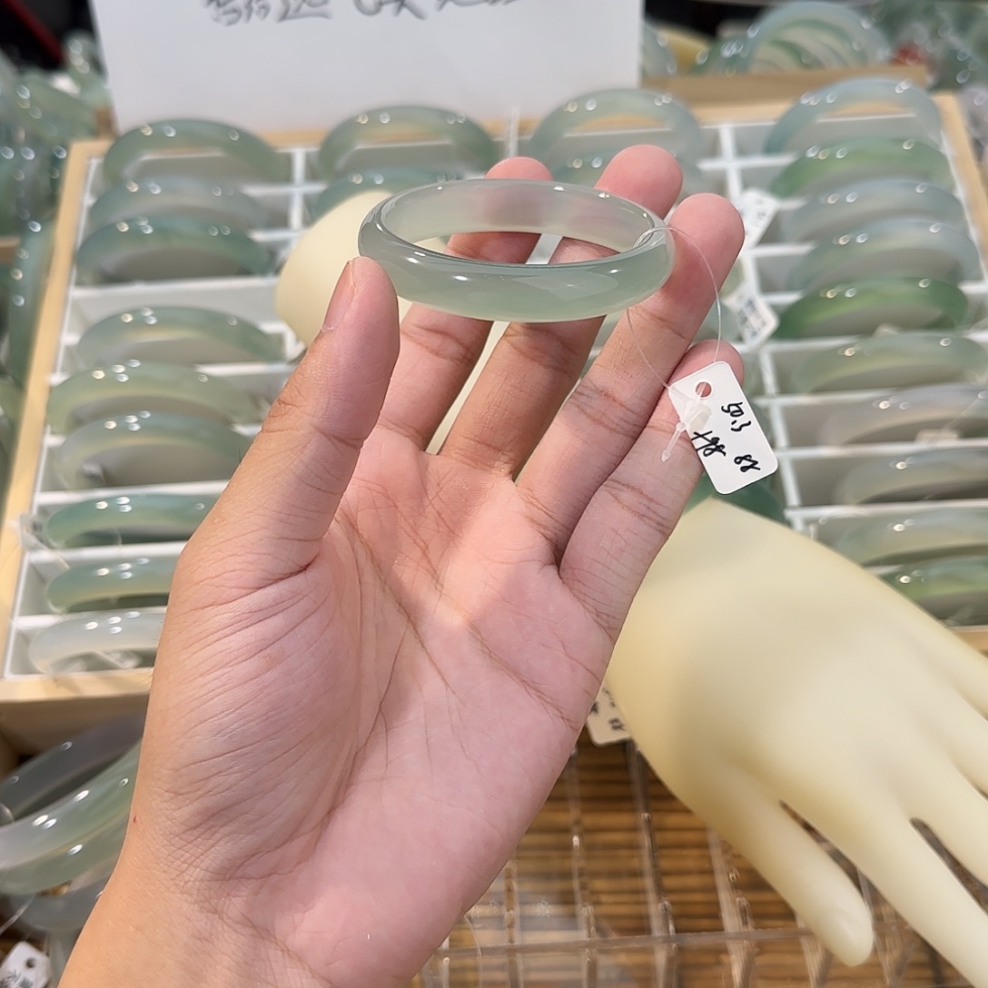 手镯玛瑙/玉髓未镶嵌圈口50.3