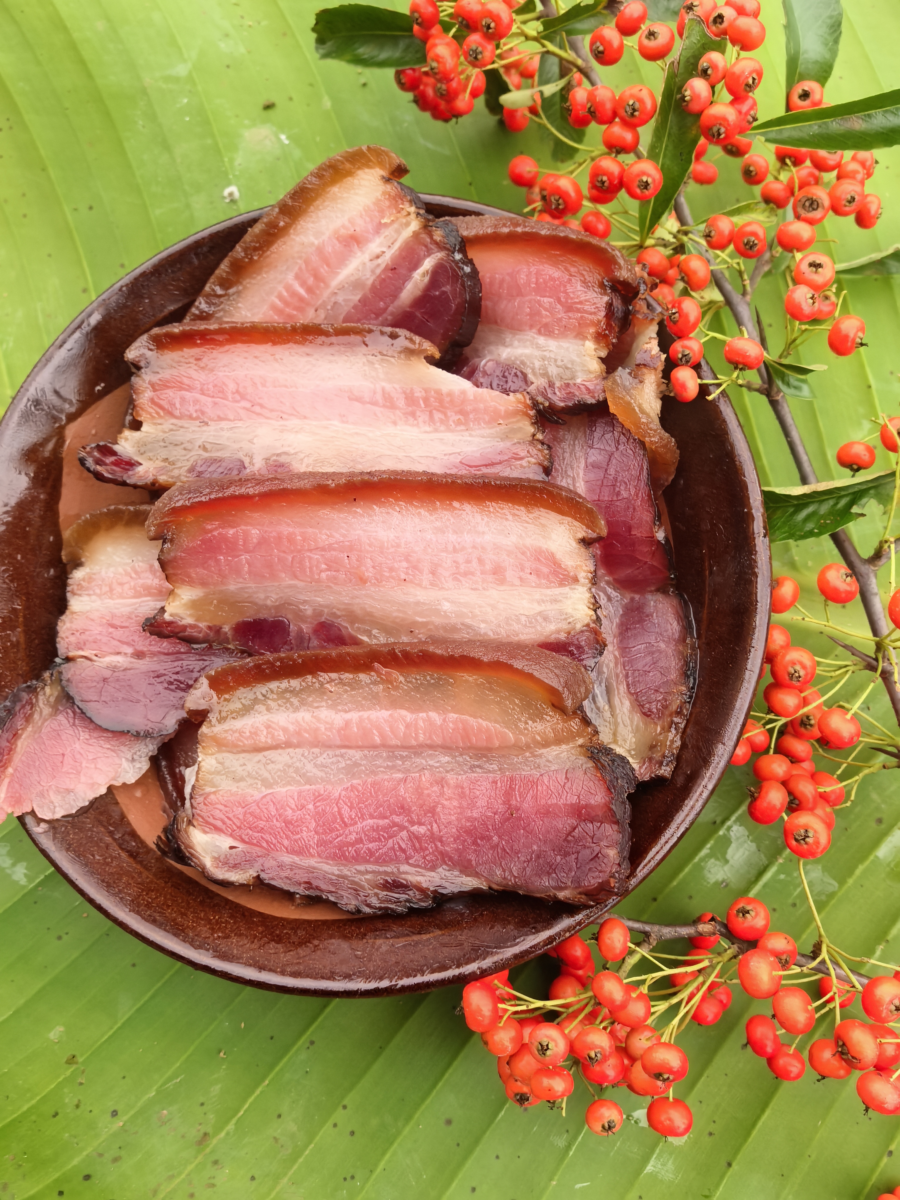 柴火烟熏腊肉农家土猪五花肉腌制腊味贵州特产美食