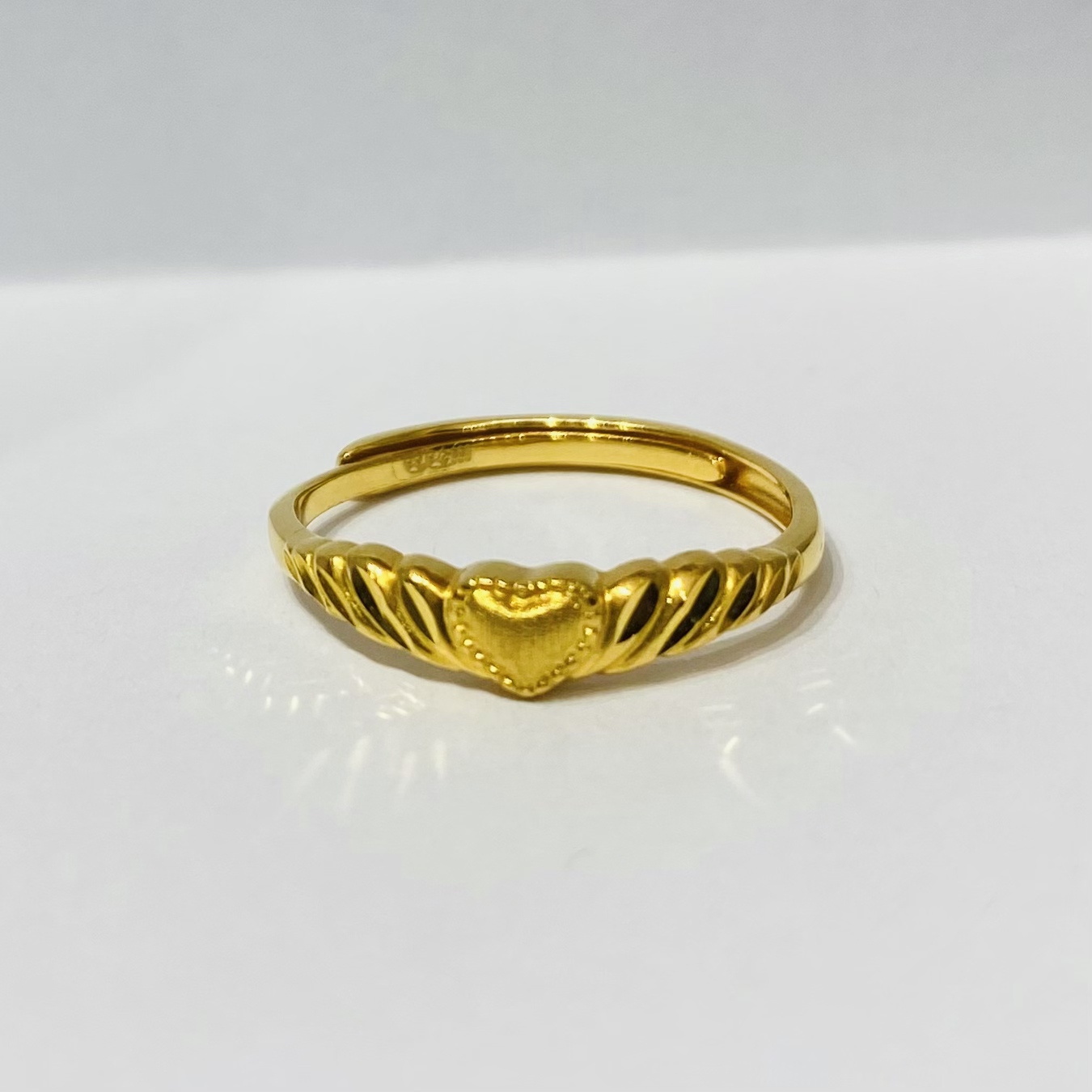 黄金足金999小清新爱心戒指