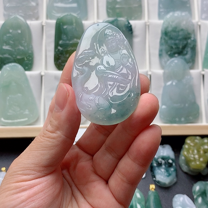 翡翠未镶嵌吊坠(不含链)T****n普贤菩萨