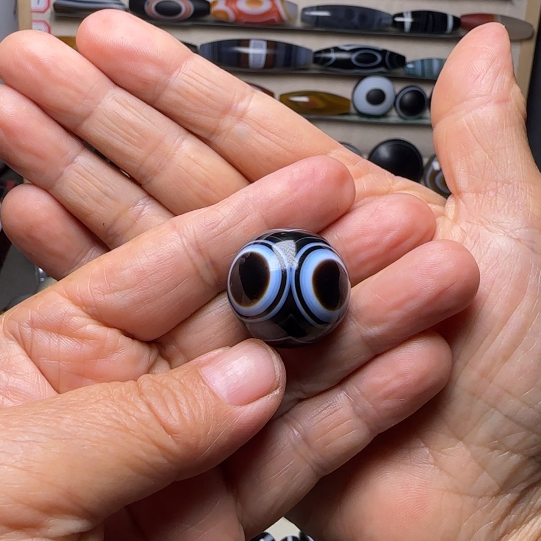 玛瑙/玉髓未镶嵌颈饰王