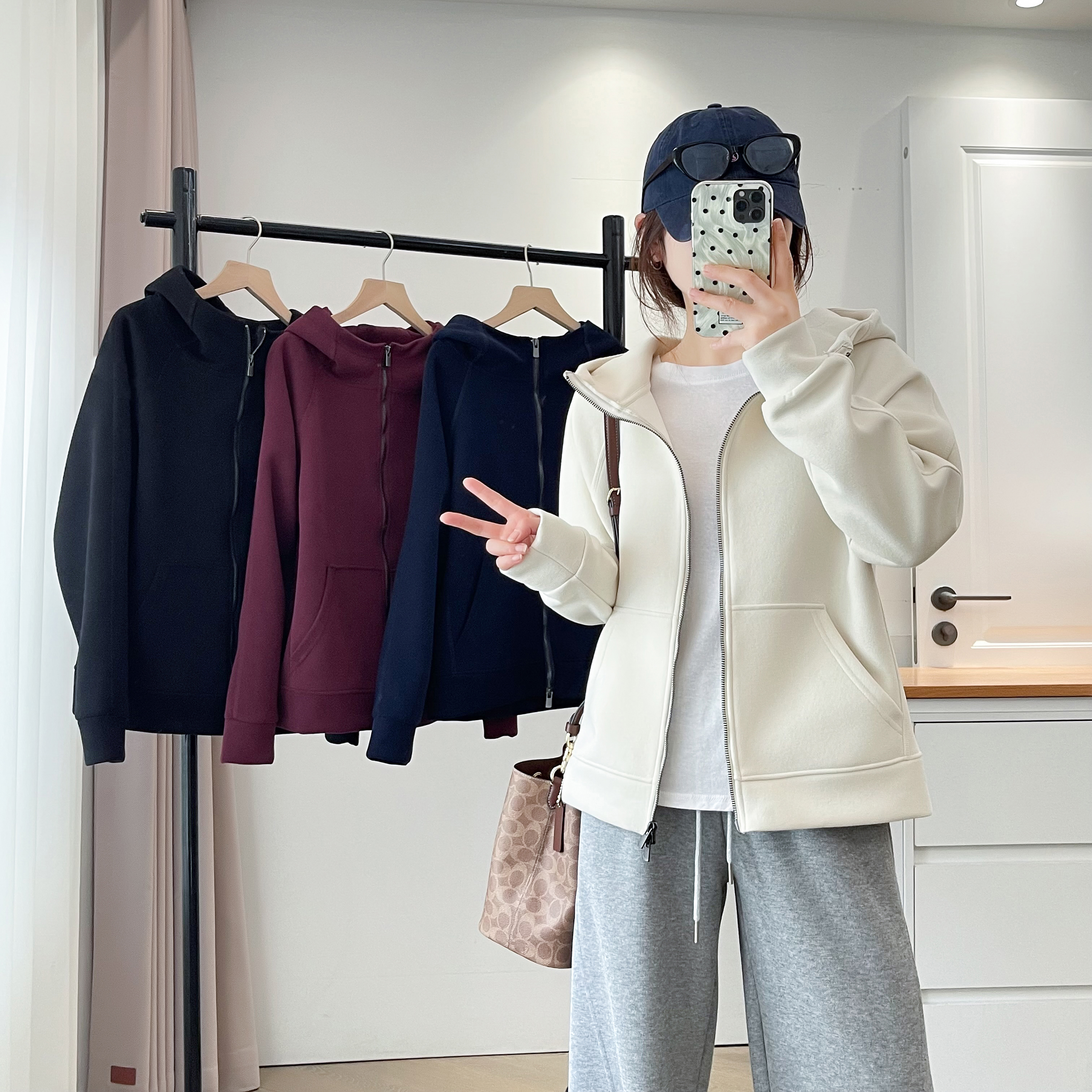 连帽卫衣开衫女秋季拉链帽衫潮流休闲外套大码女装宽松休闲外套