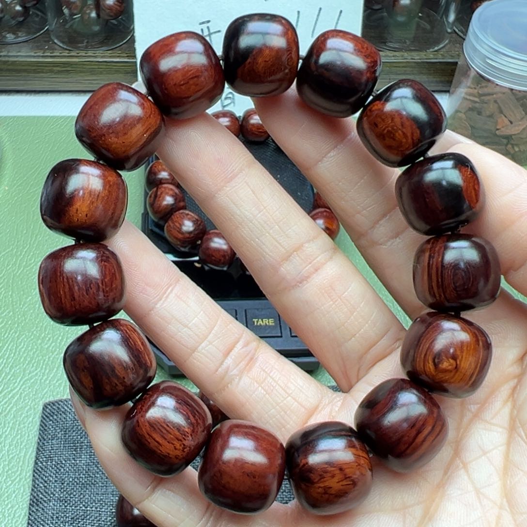 降真香其他海南红降1516红油底芝麻点满结油瑕疵