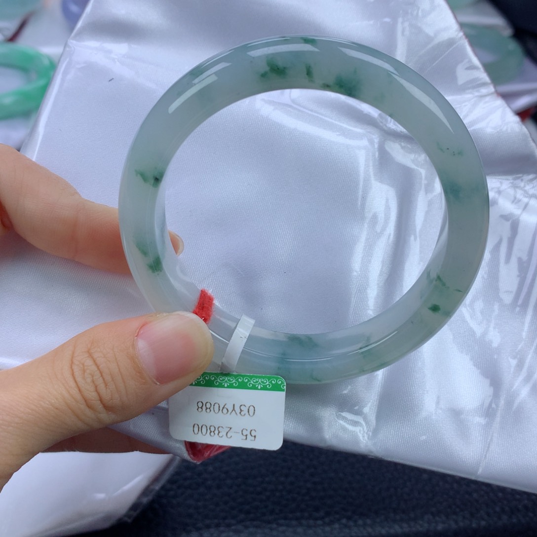 翡翠手镯未镶嵌55.5正