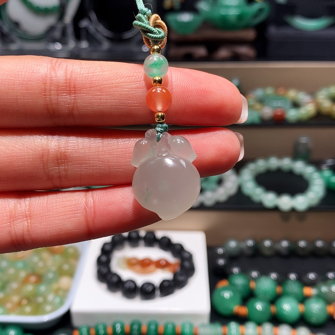 石英质玉合金吊坠(赠链)