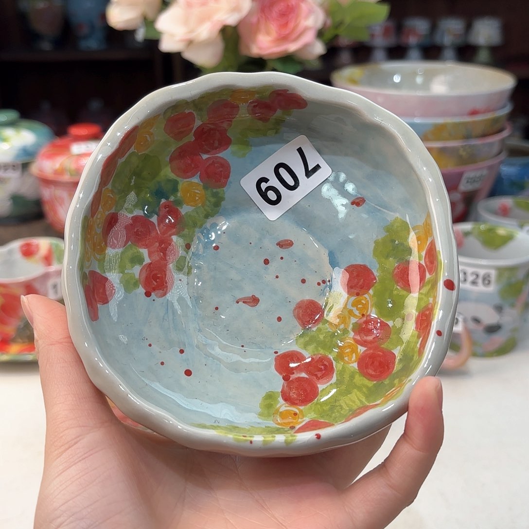 瓷片兔兔的小可爱太