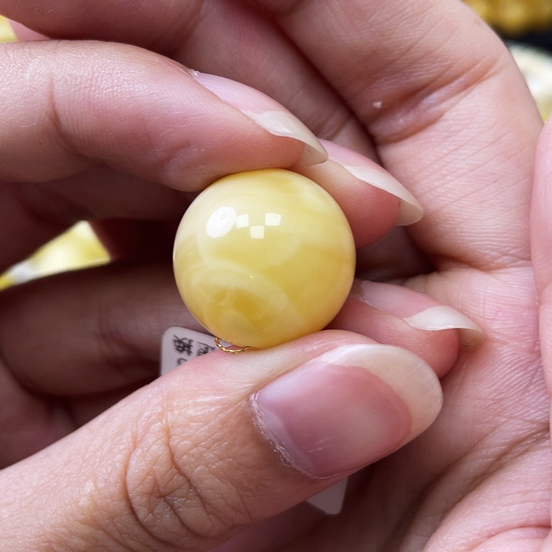 琥珀未镶嵌珠宝奇石浓蜡微瑕17.5mm