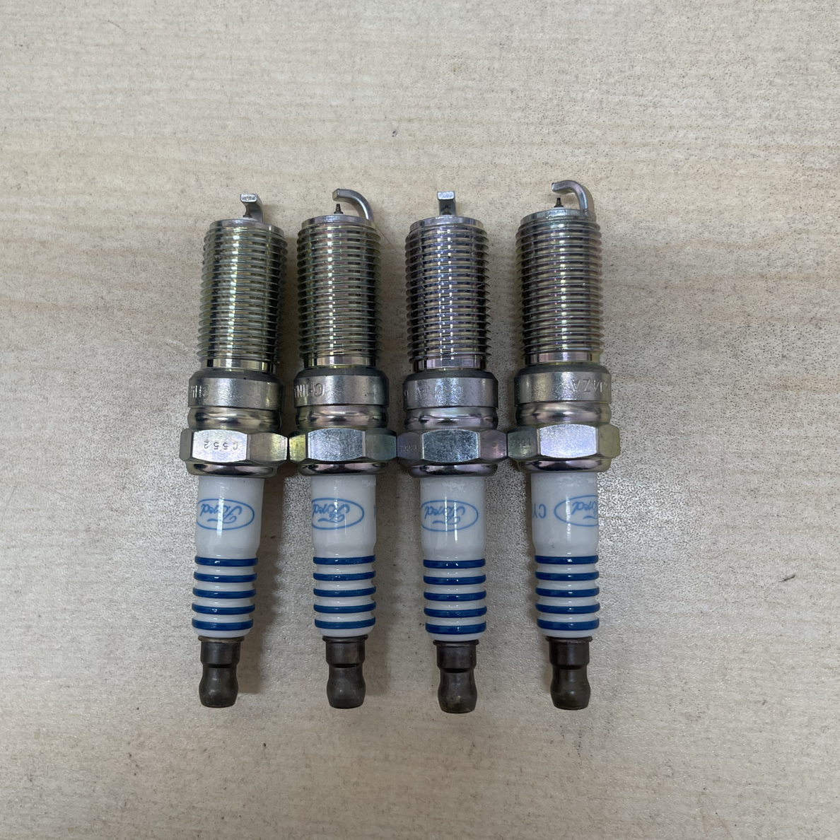 福特原厂火花塞1个