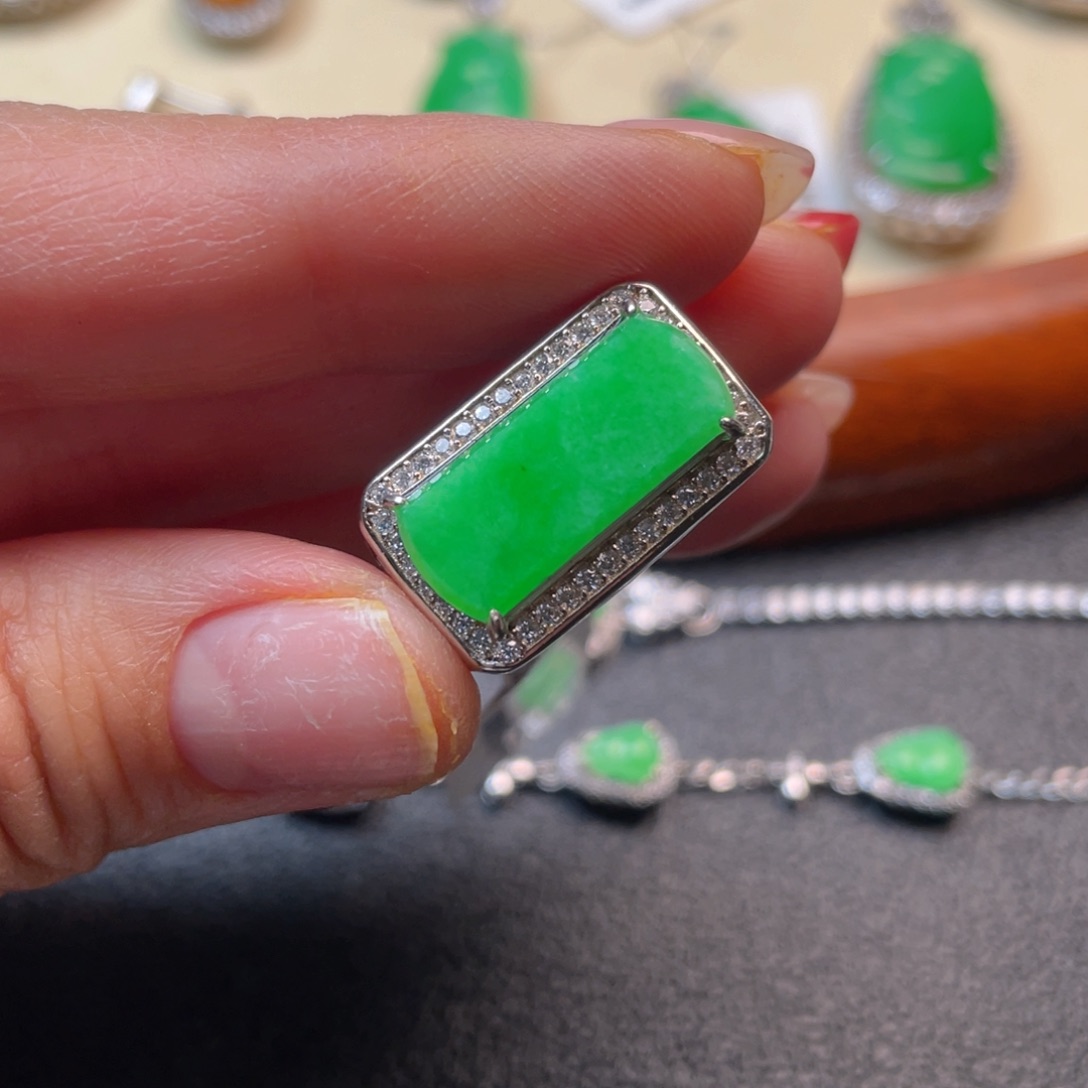 翡翠吊坠(不含链)银S925镶嵌戒指