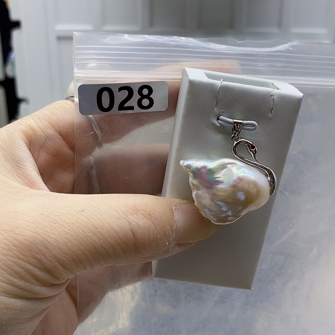 颈饰合金淡水珍珠