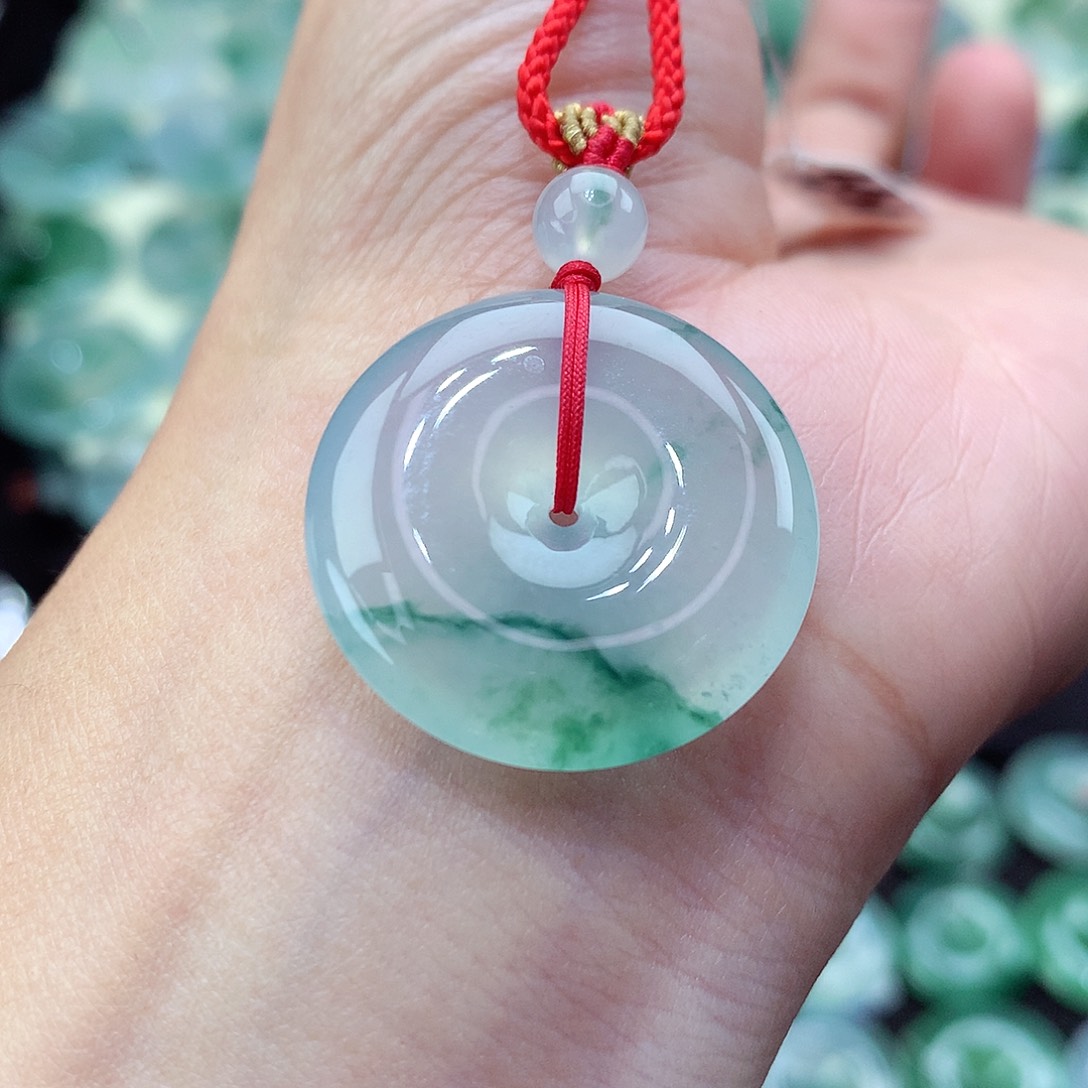 翡翠颈饰未镶嵌编号69。尺寸25-6