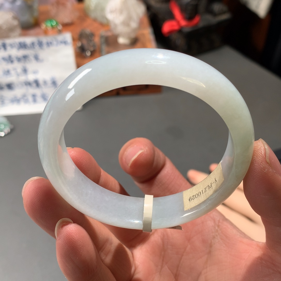 翡翠手镯未镶嵌55.8圈口