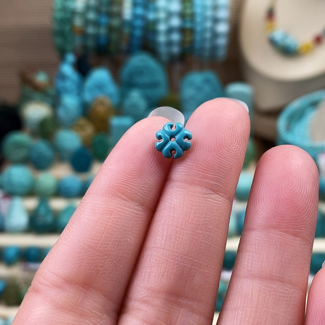 未镶嵌绿松石珠宝奇石