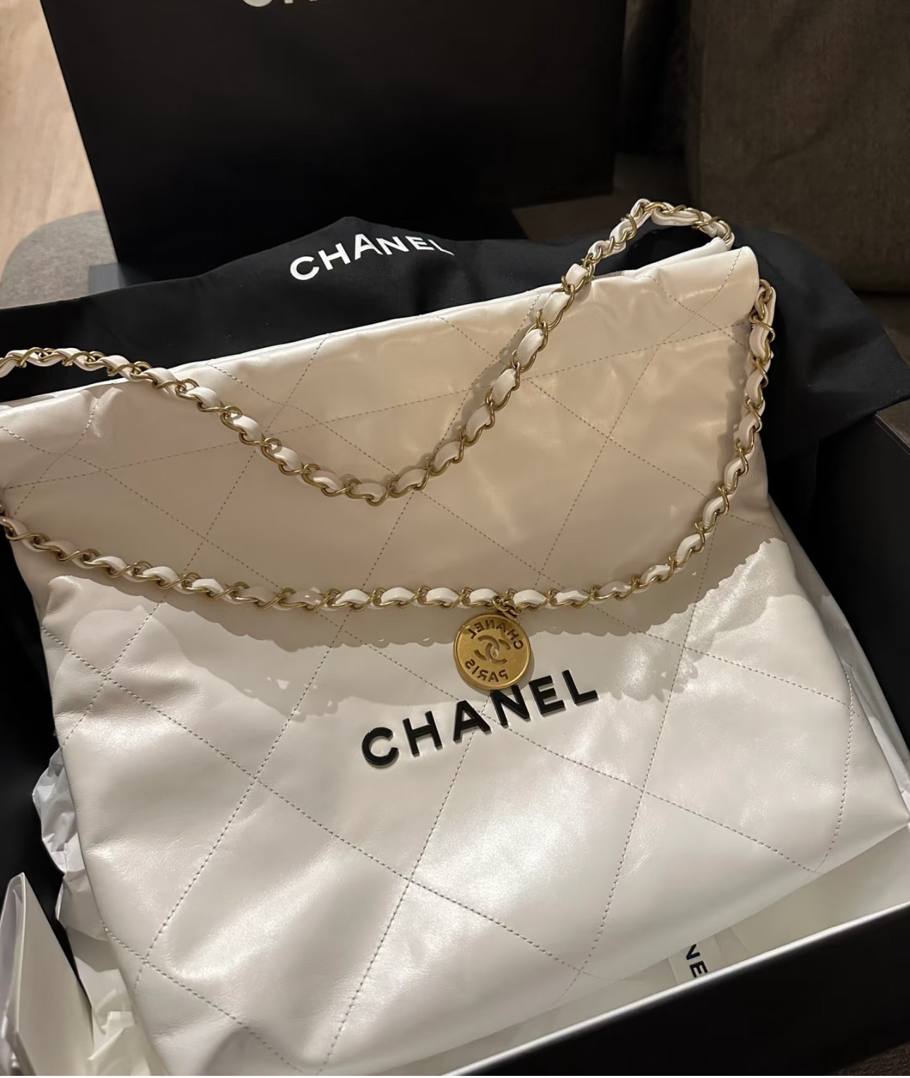 95新 Chanel/香奈儿 白金黑字22bag中号 芯片款 34cm 12078319