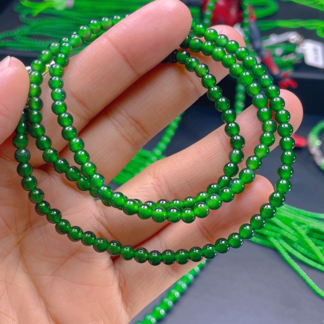 翡翠颈饰未镶嵌，1