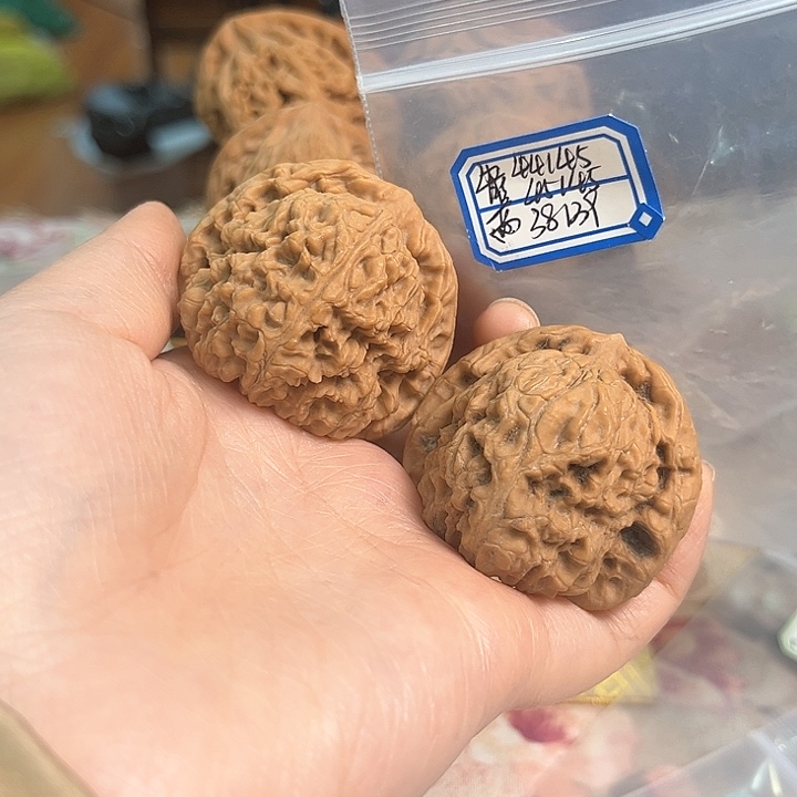 文玩核桃把件赵喜满南将石