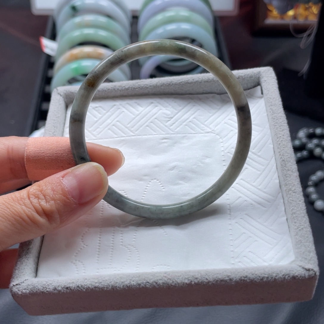 爱***睛翡翠未镶嵌手镯手镯