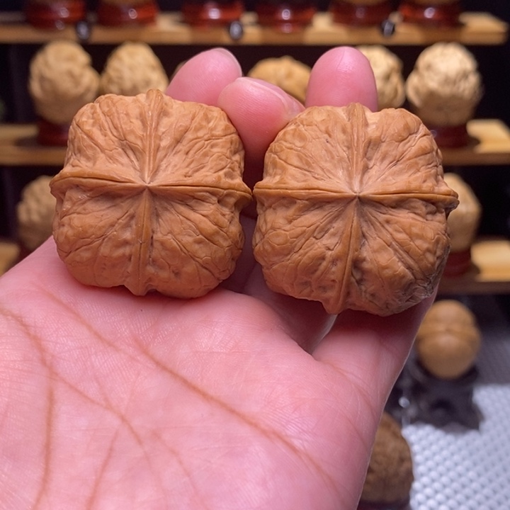 木质类云铁钰垒四棱71号