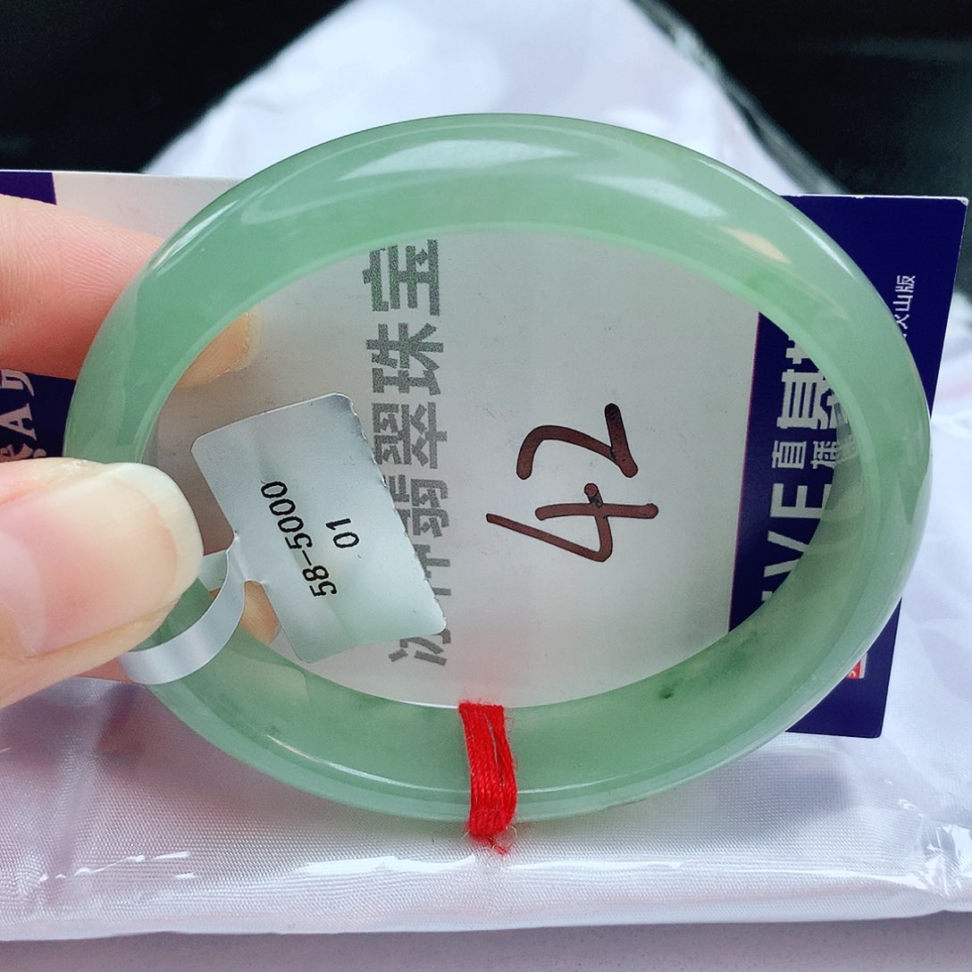 翡翠手镯未镶嵌缅甸天然A货翡翠手镯