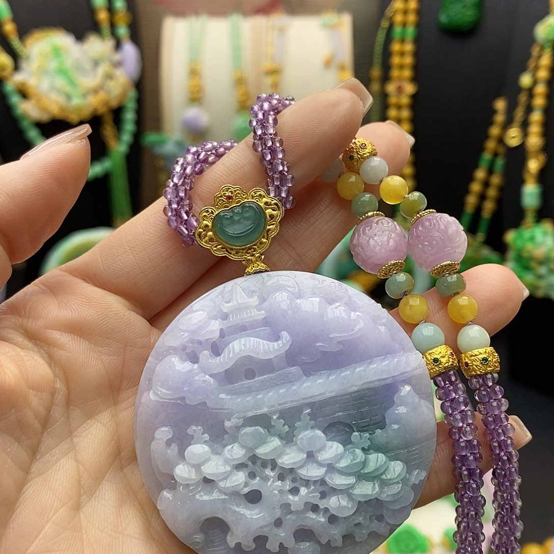 翡翠颈饰未镶嵌天然