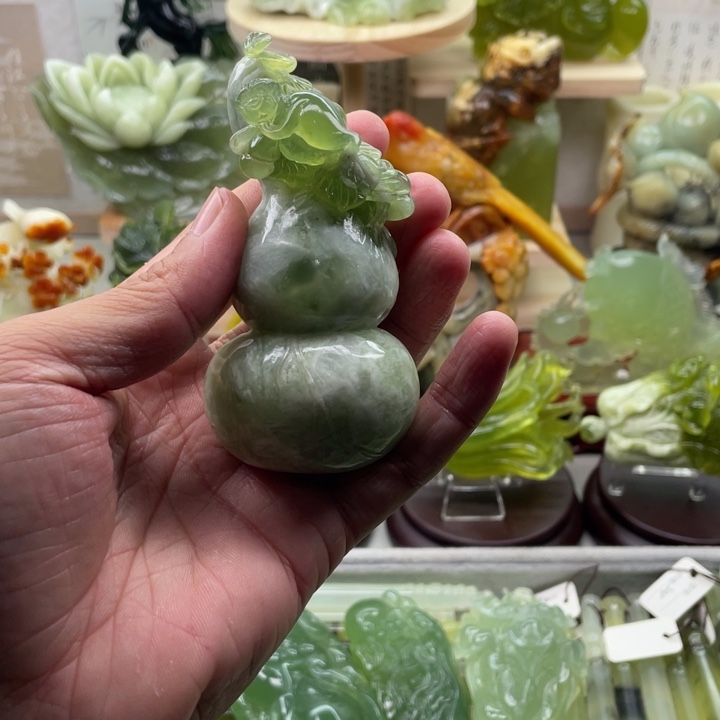 单***飞蛇纹石玉未镶嵌四大名玉手把