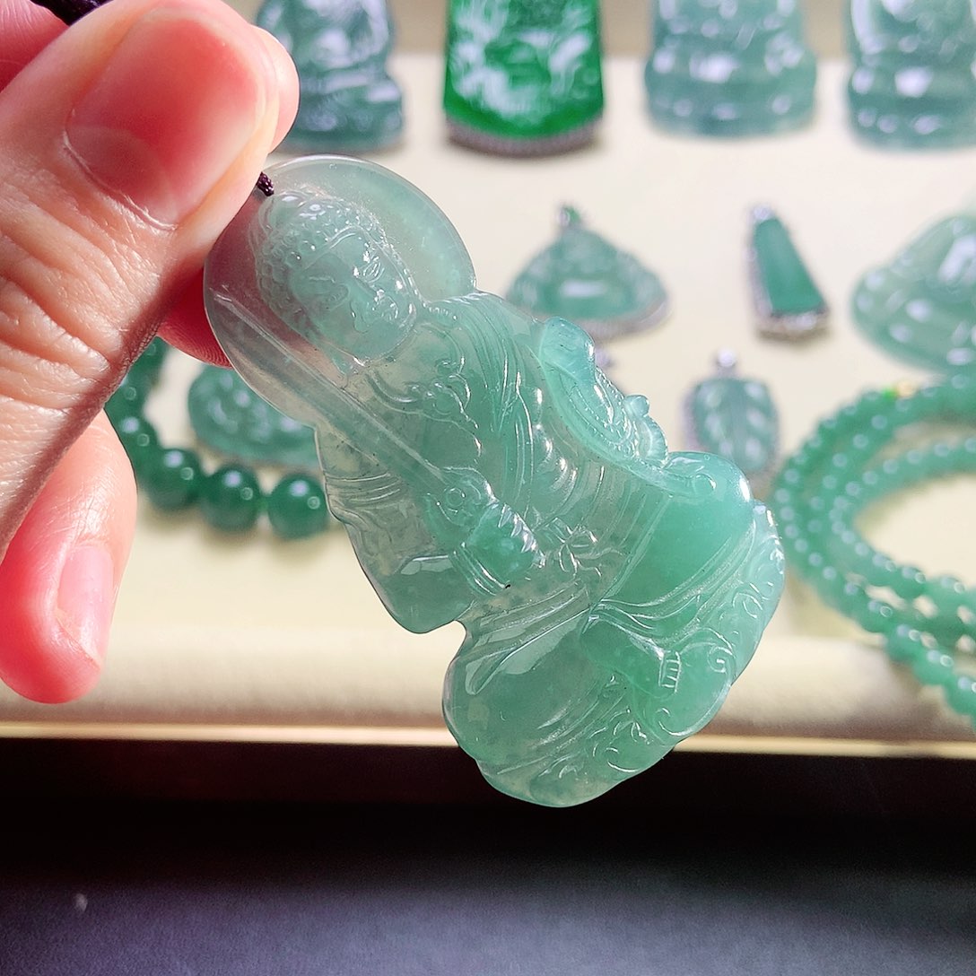 【闪购商品】翡翠颈饰未镶嵌天然