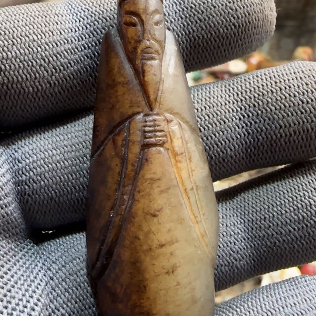 和田玉（糖玉）未镶嵌挂件