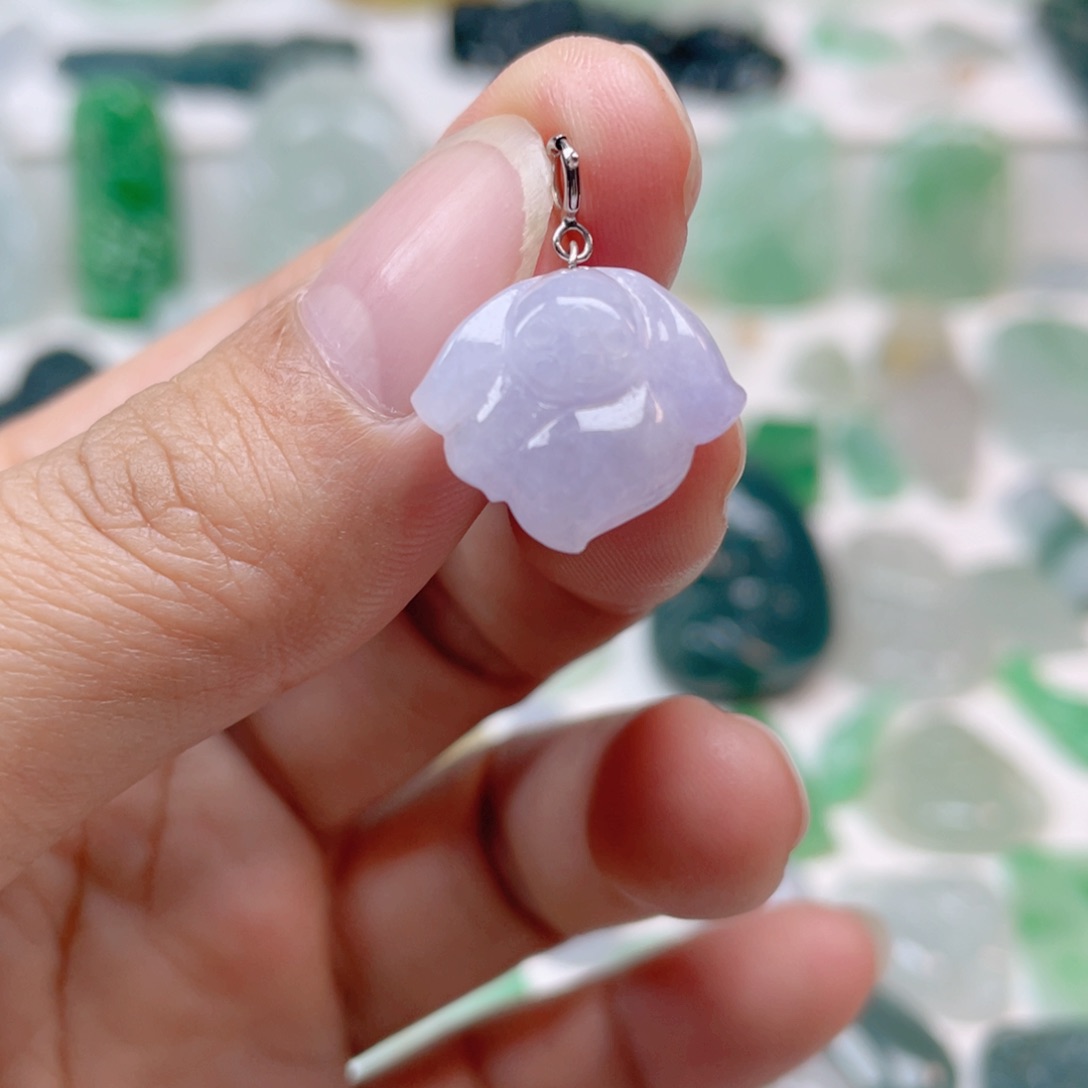 翡翠颈饰未镶嵌莲花