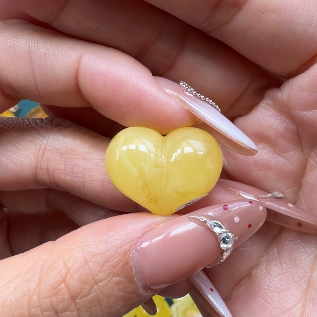 琥珀未镶嵌裸石蜜蜡