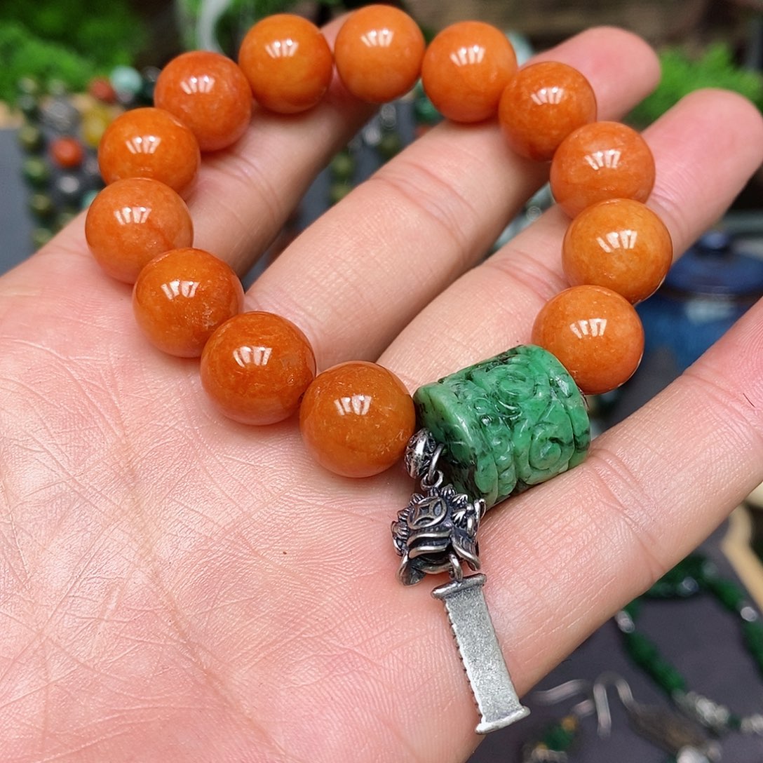 翡翠手链未镶嵌淏*漂亮美眉