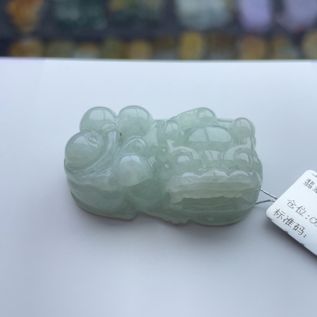 翡翠颈饰未镶嵌貔貅