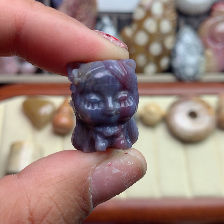 硅化珊瑚（珊瑚玉）颈饰未镶嵌