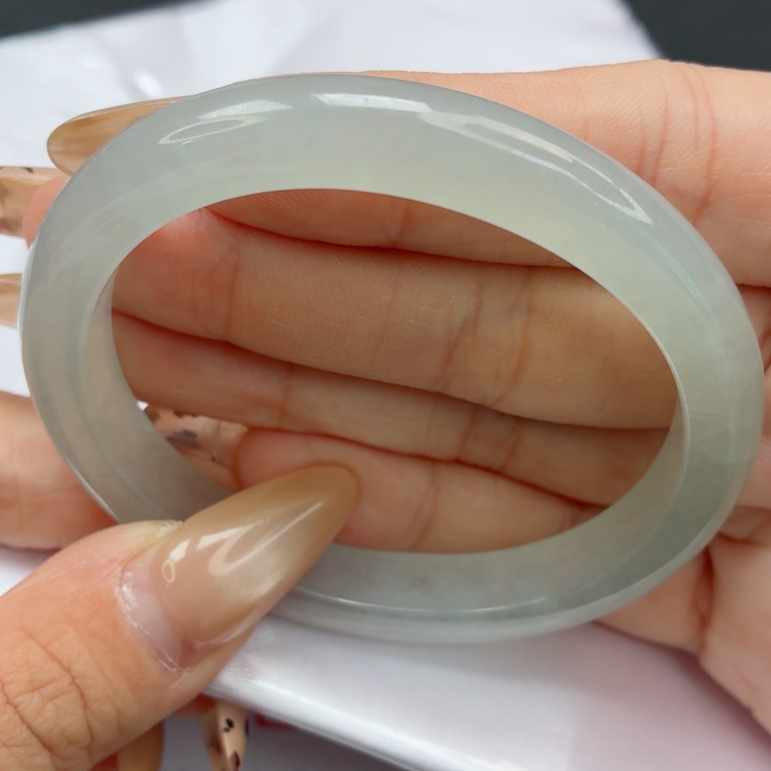 未镶嵌手镯（贵妃镯）翡翠31