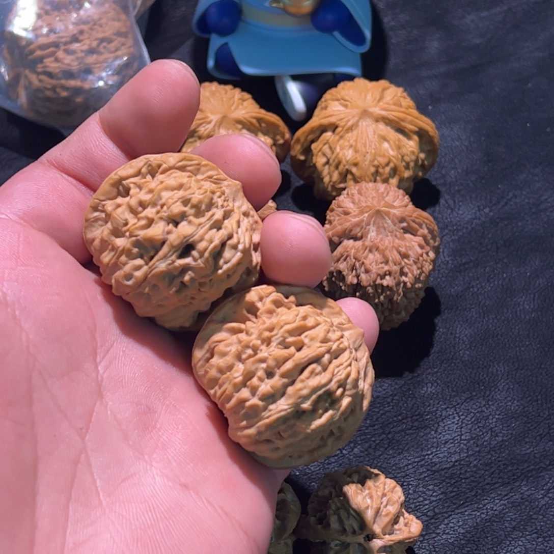 九***雾文玩核桃吊坠四座楼